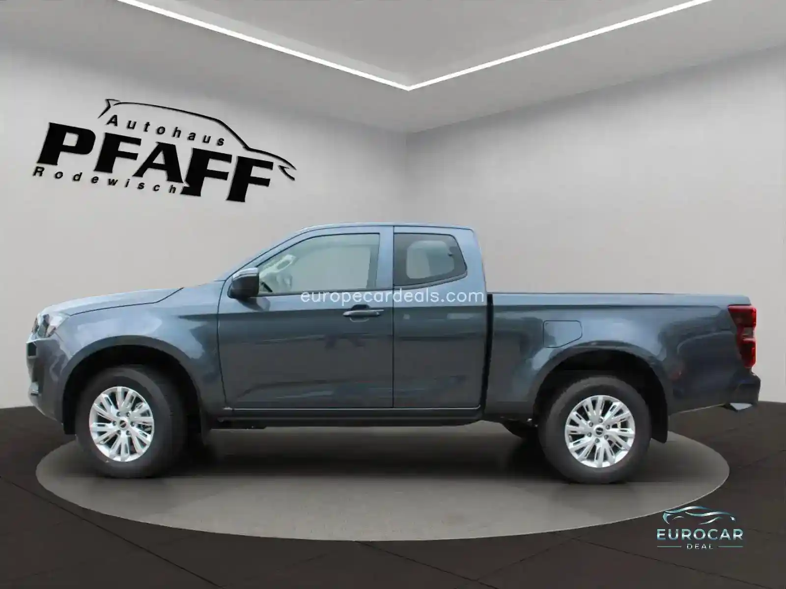 Space Cab 4×4 LS | VERFÜGBAR