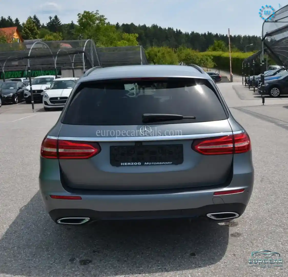 Mercedes-Benz E 400