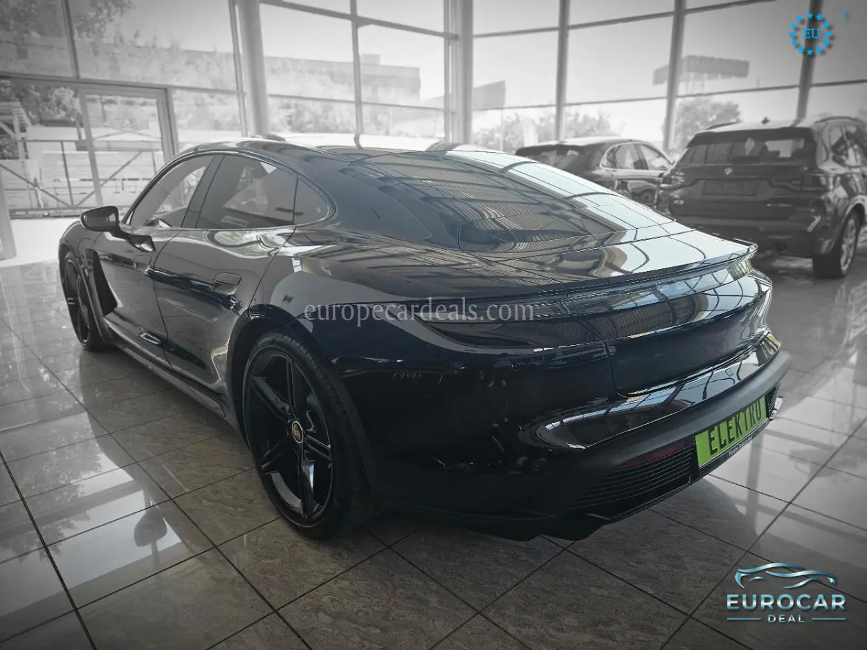 Porsche Taycan