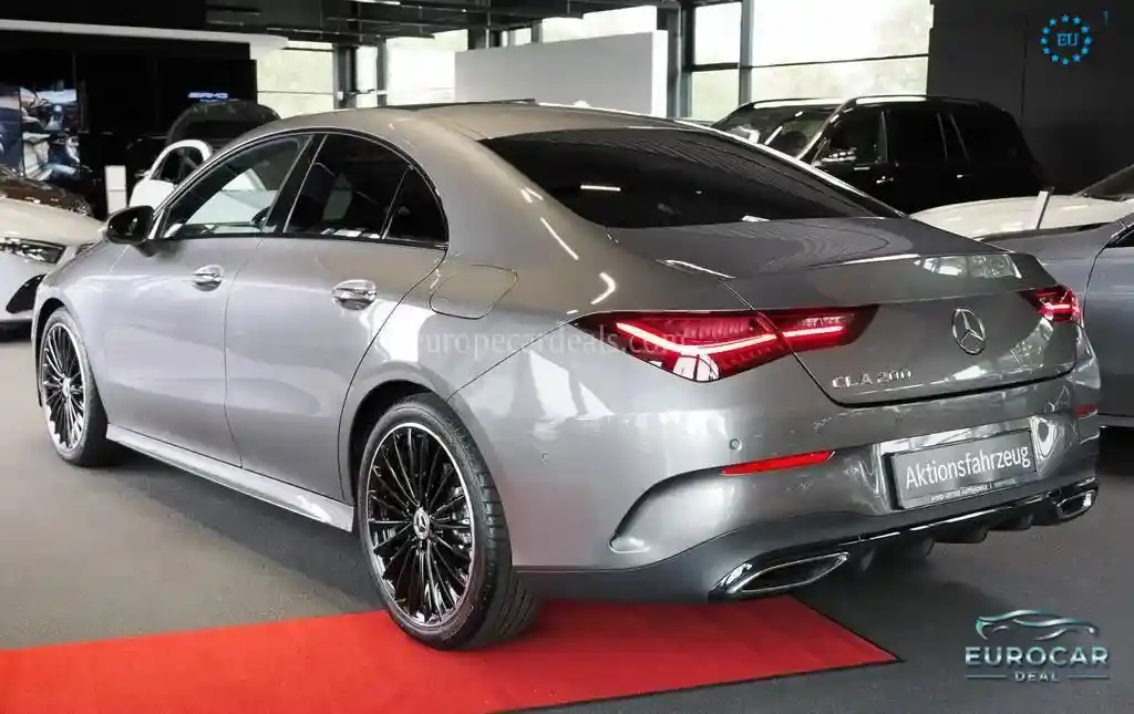 Mercedes-Benz CLA 200