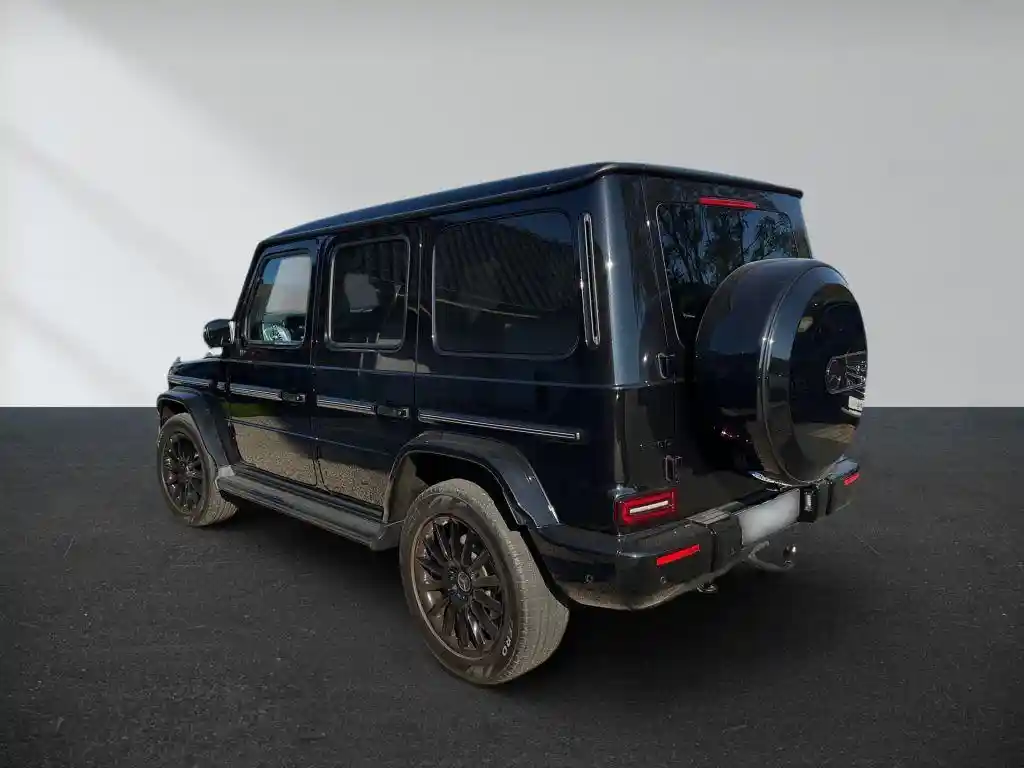 Mercedes-Benz G 500
