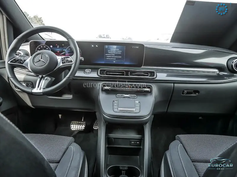 Mercedes-Benz V 220