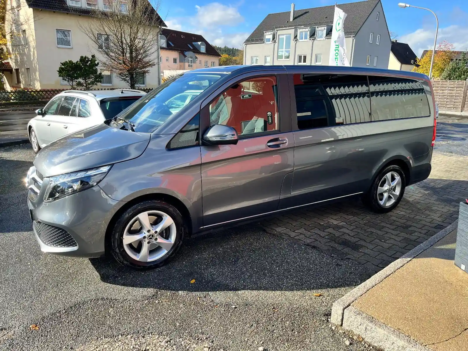 Mercedes-Benz V 250