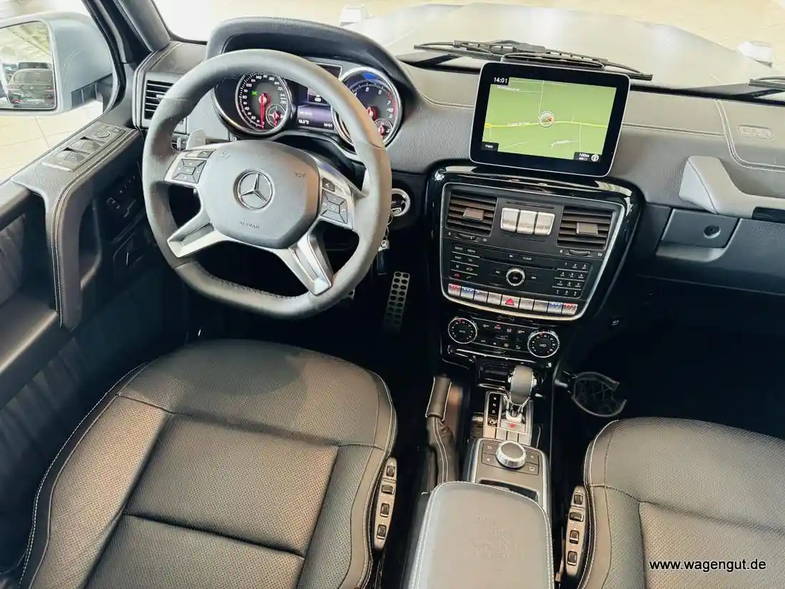 Mercedes-Benz G 500
