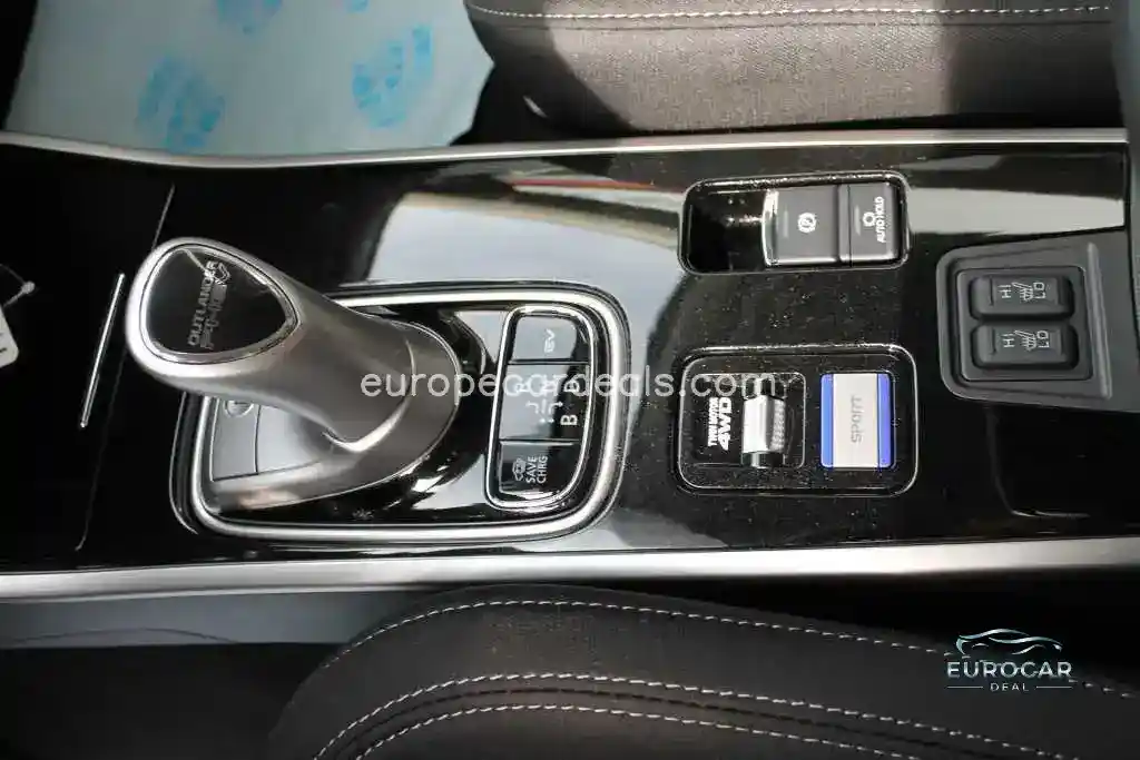 Mitsubishi Plug-in Hybrid Outlander