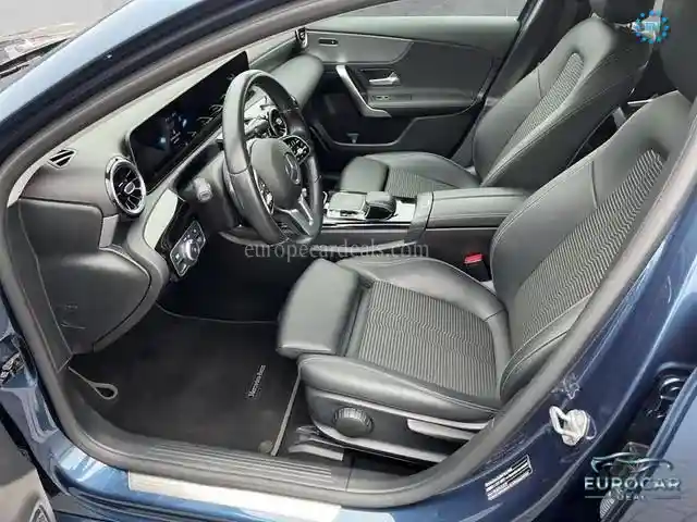 Mercedes-Benz A 220