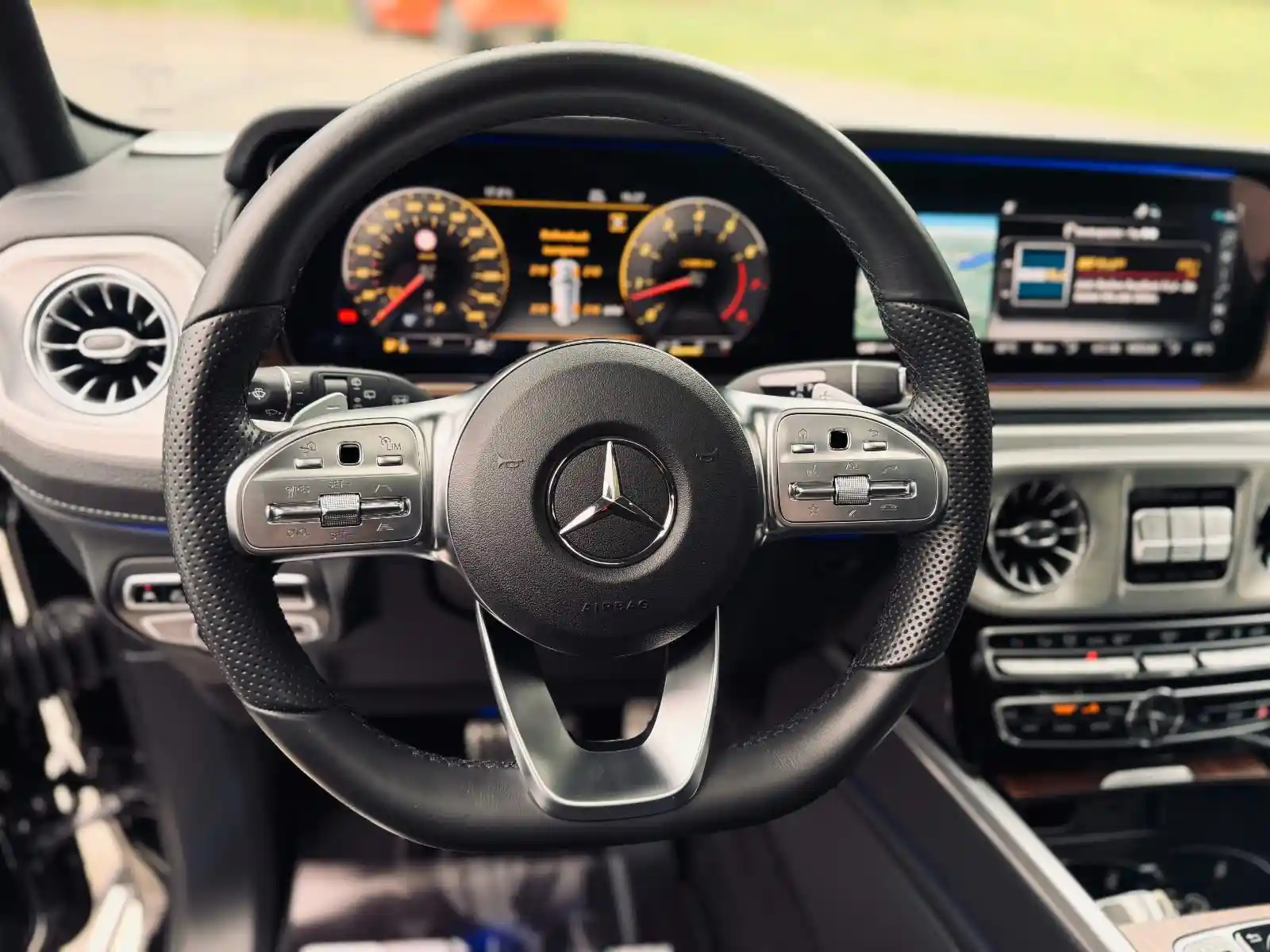 Mercedes-Benz G 500