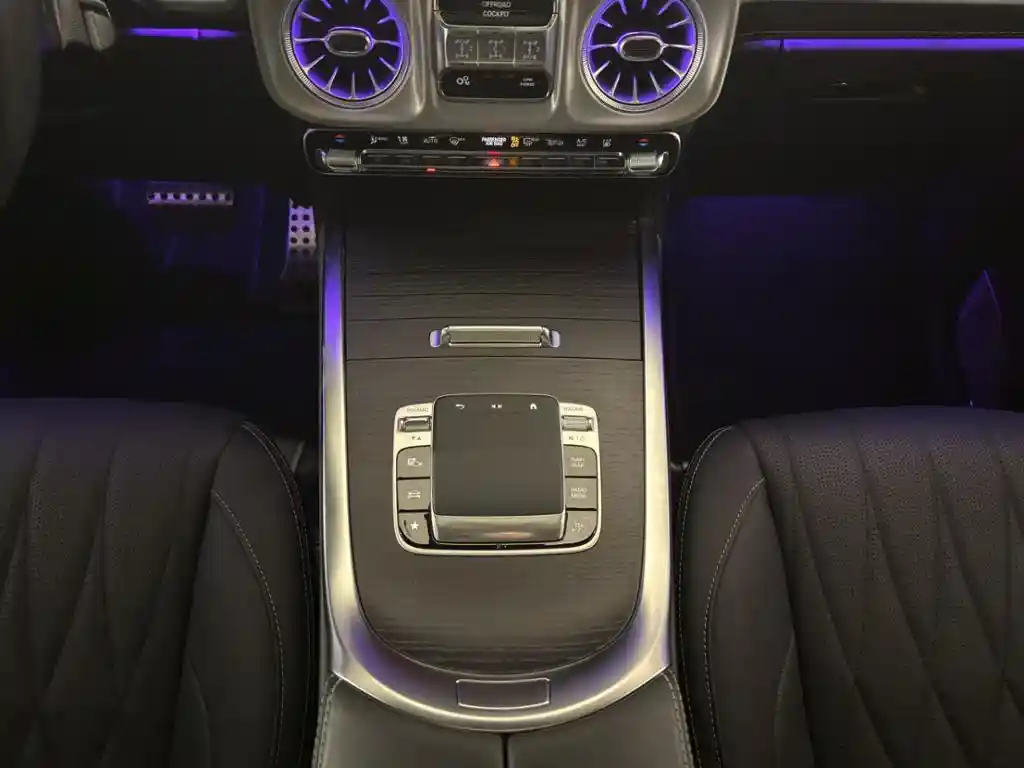 Mercedes-Benz G 500