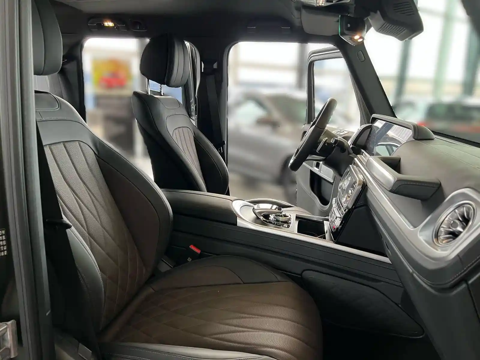 Mercedes-Benz G 500