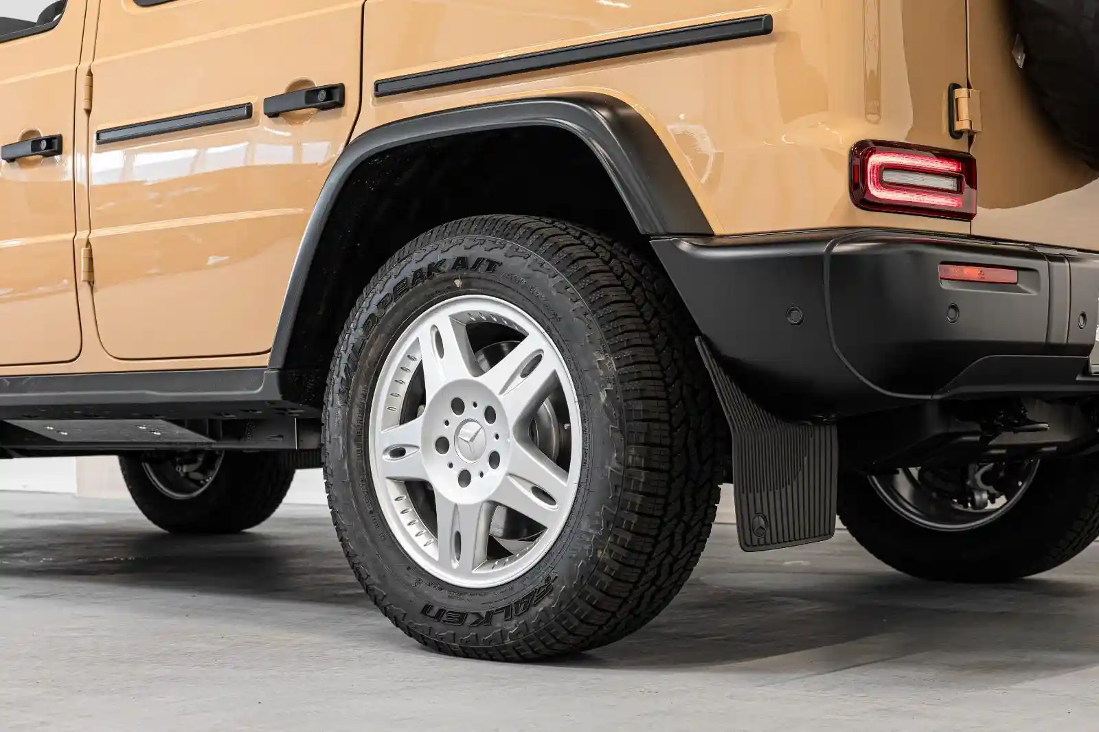 Mercedes-Benz G 450