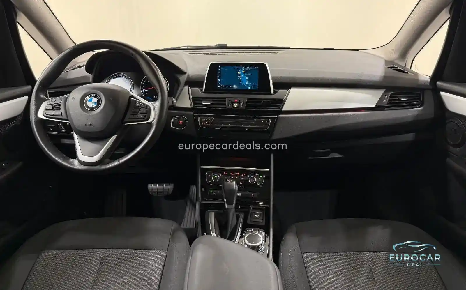BMW 225