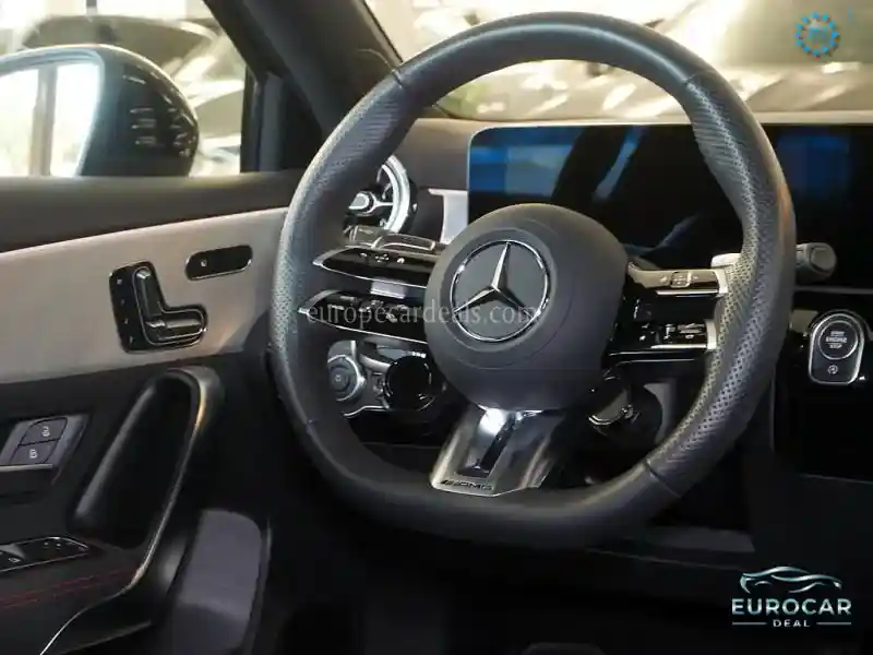 Mercedes-Benz A 35 AMG