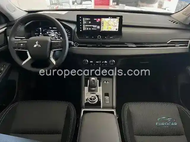 Mitsubishi Plug-in Hybrid Outlander