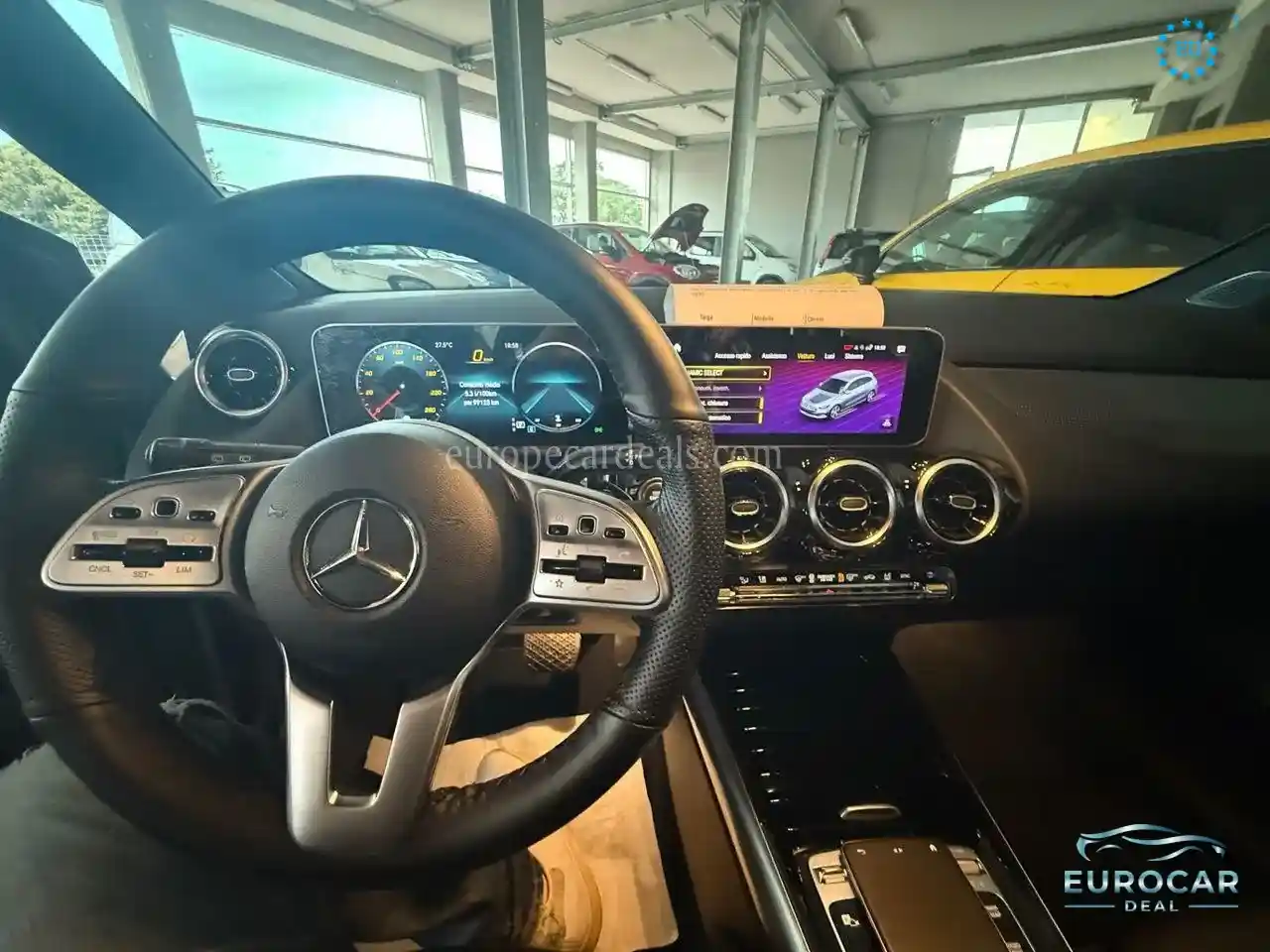 Mercedes-Benz B 180