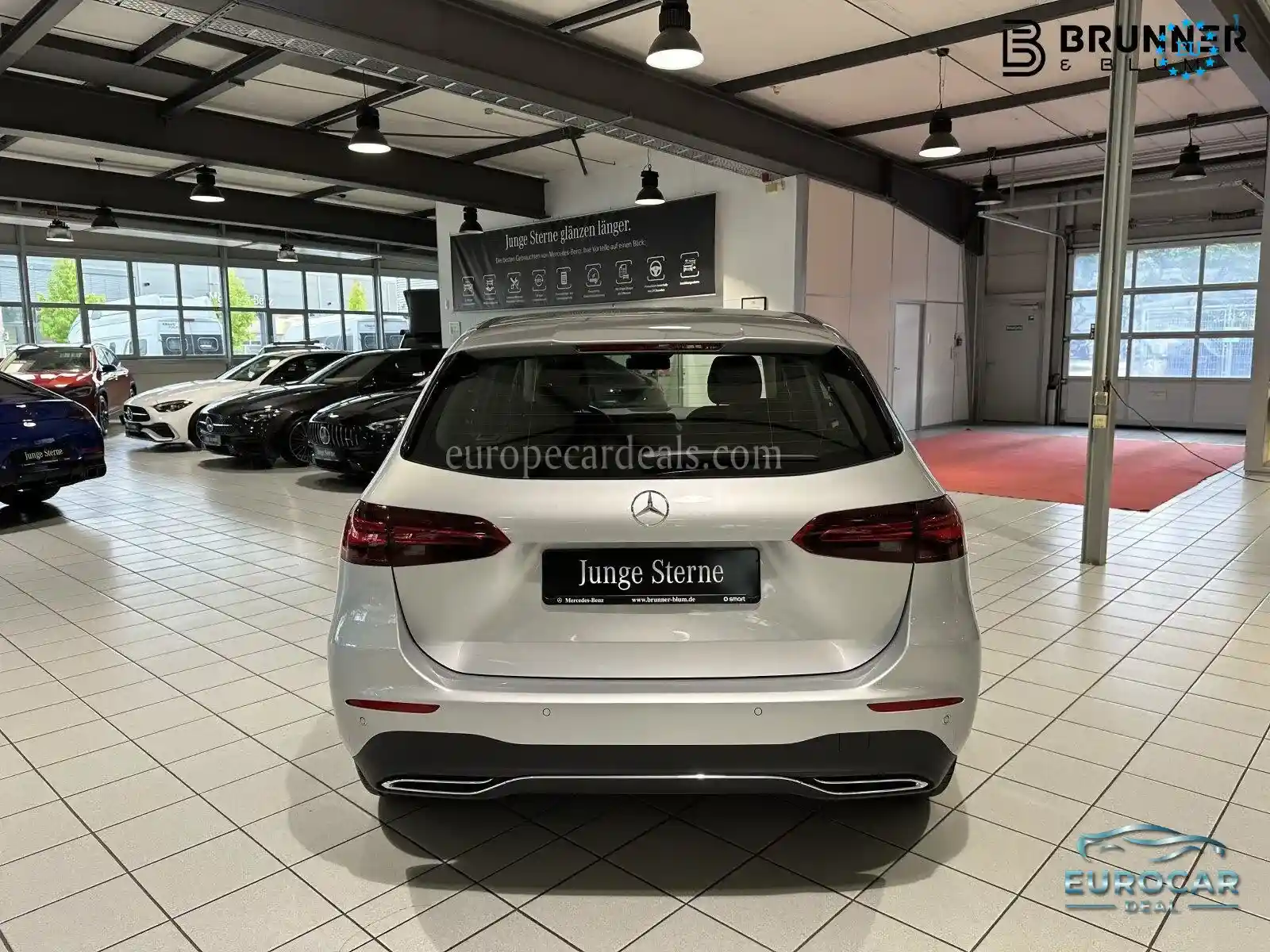 Mercedes-Benz B 180