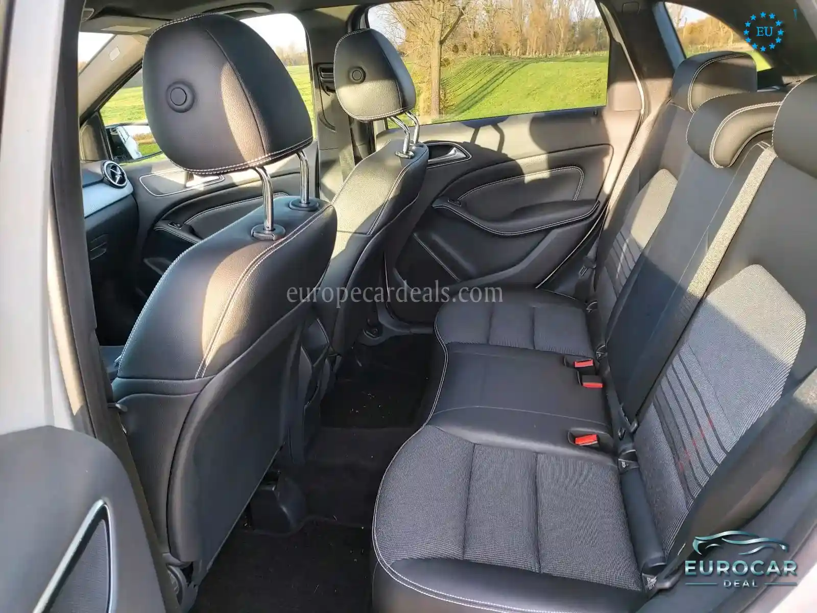 Mercedes-Benz B 180