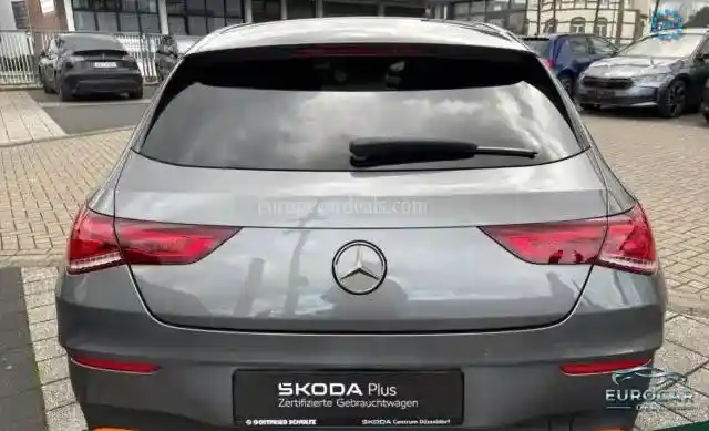 Mercedes-Benz CLA 200 Shooting Brake