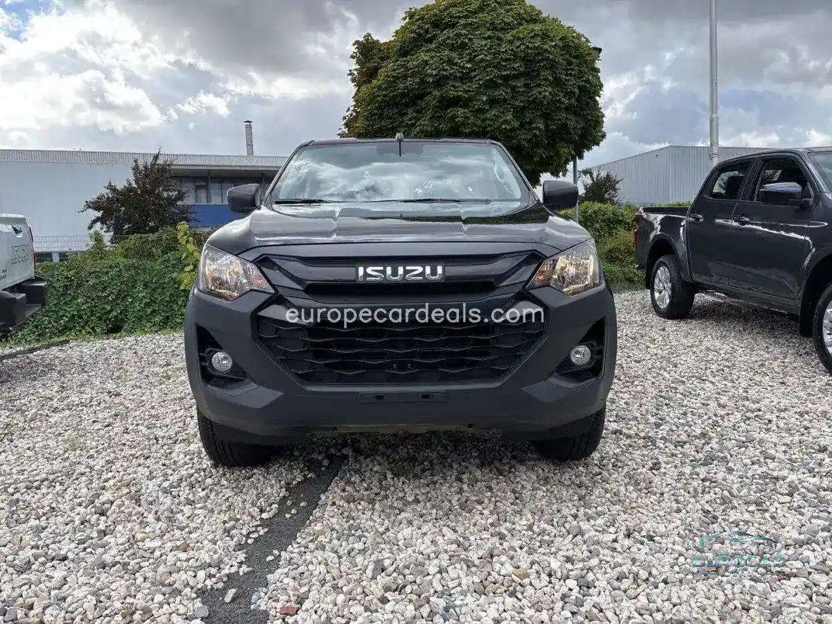 Double Cab 4X4 L A/T MY2025