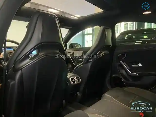Mercedes-Benz CLA 45 AMG