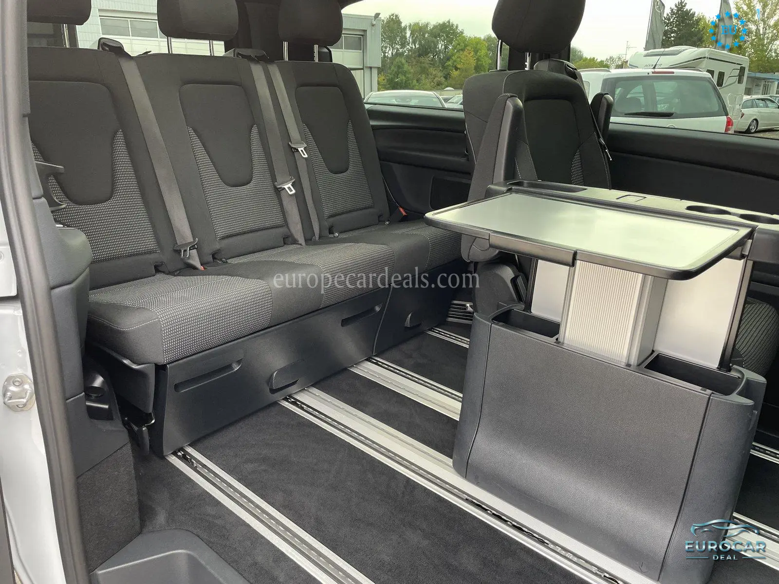 Mercedes-Benz V 220