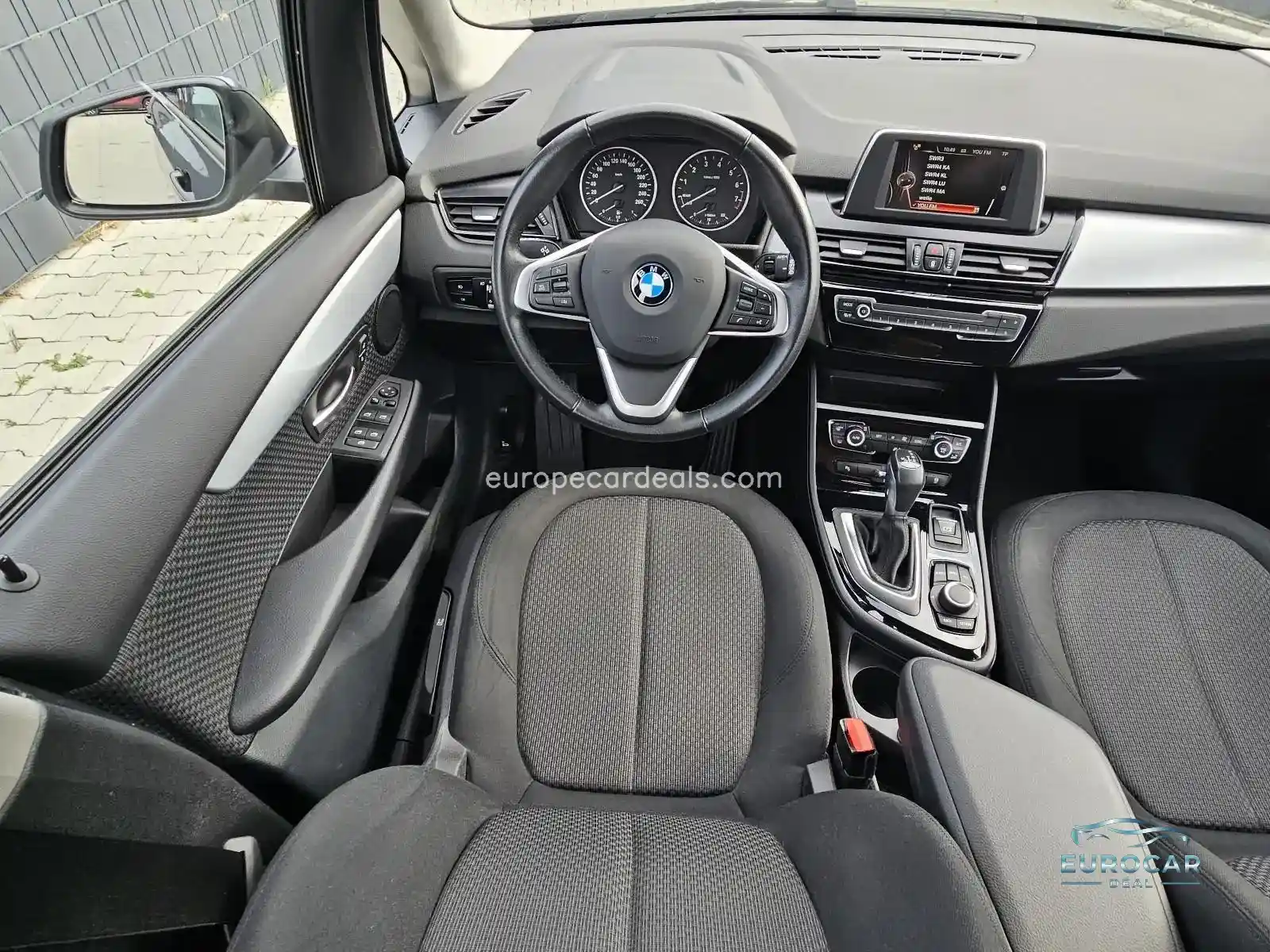 BMW 225