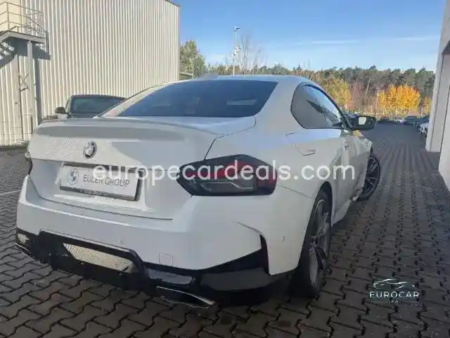 BMW M240i