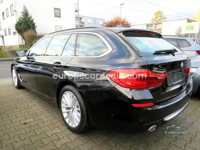 BMW 525