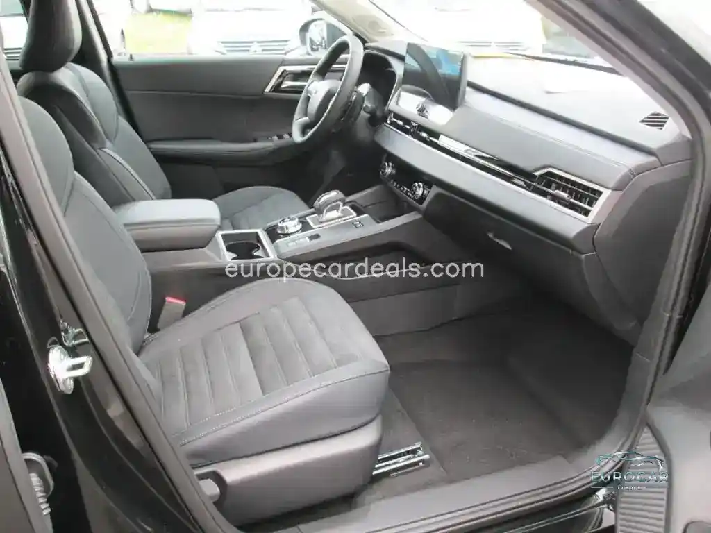 Mitsubishi Plug-in Hybrid Outlander