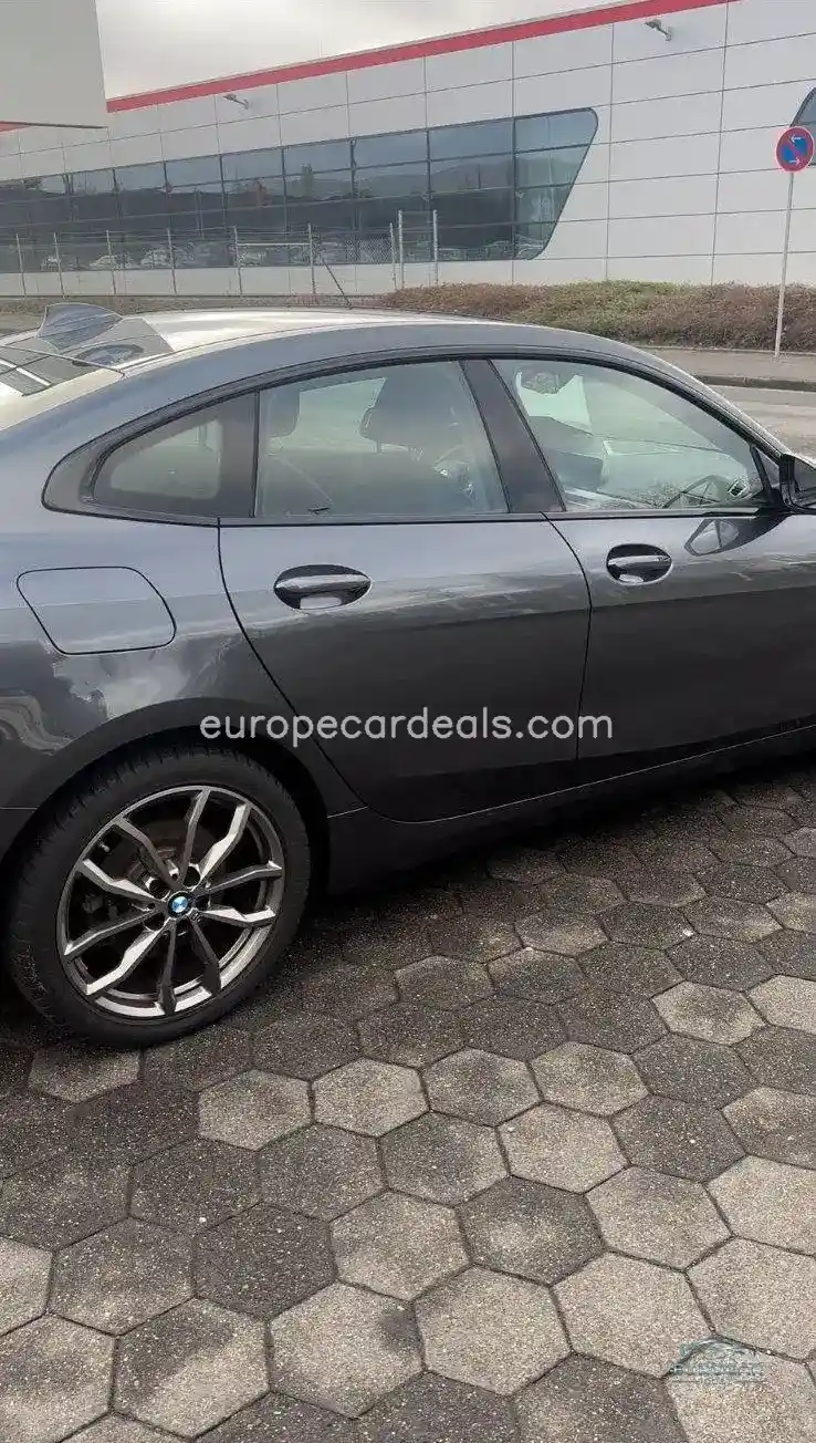 BMW 220