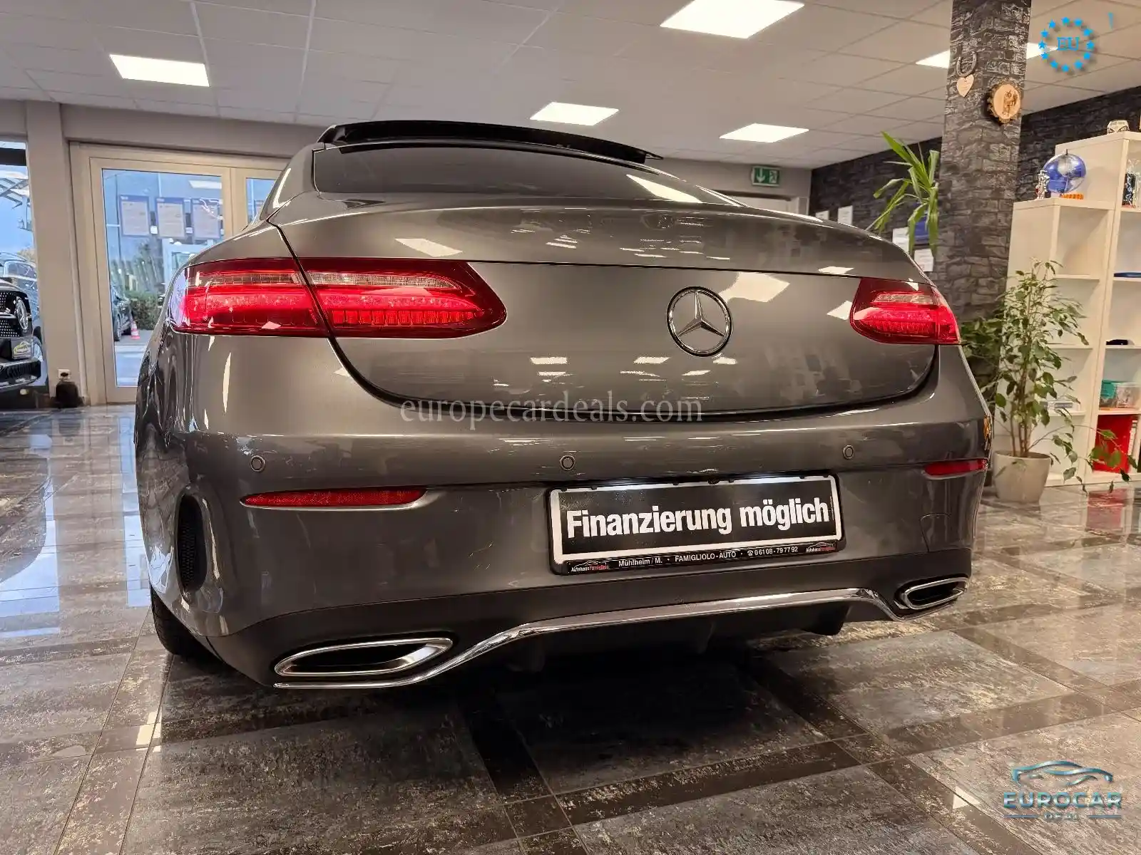 Mercedes-Benz E 200