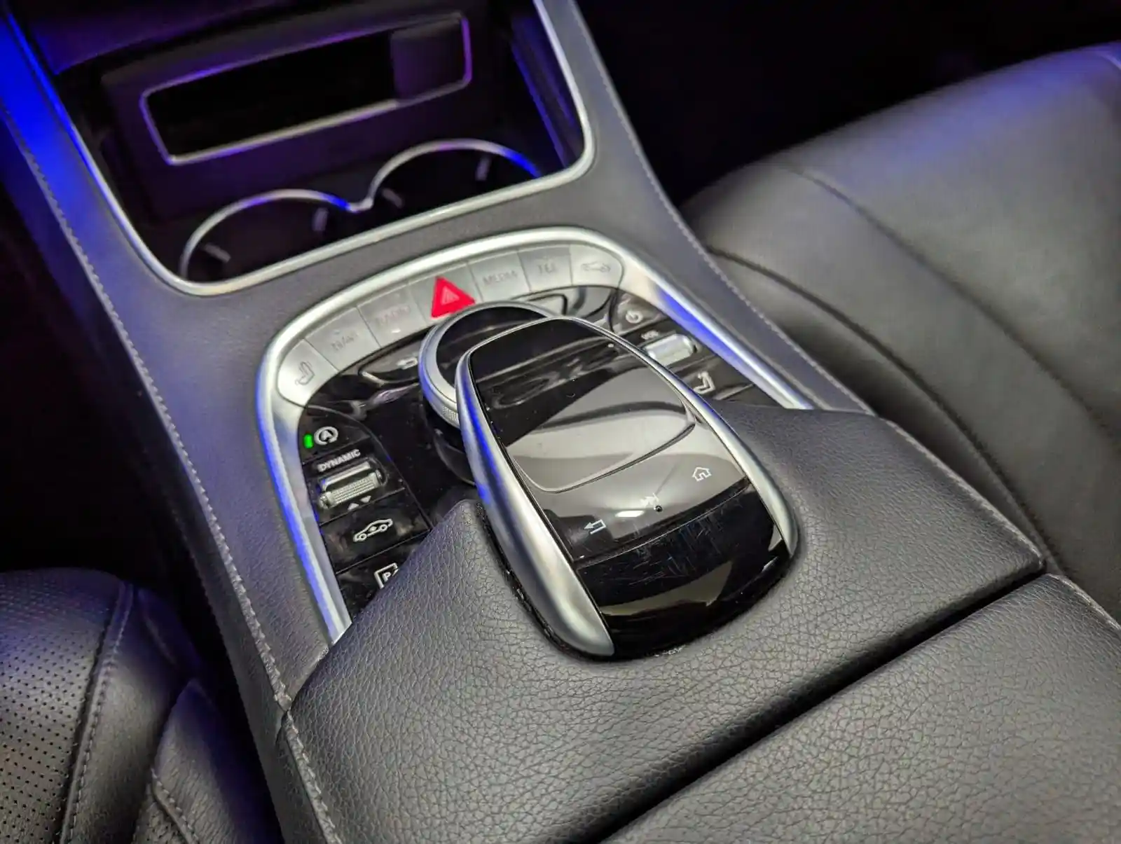 Mercedes-Benz S 560