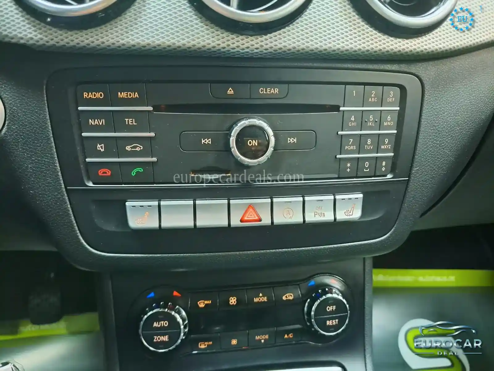 Mercedes-Benz B 180