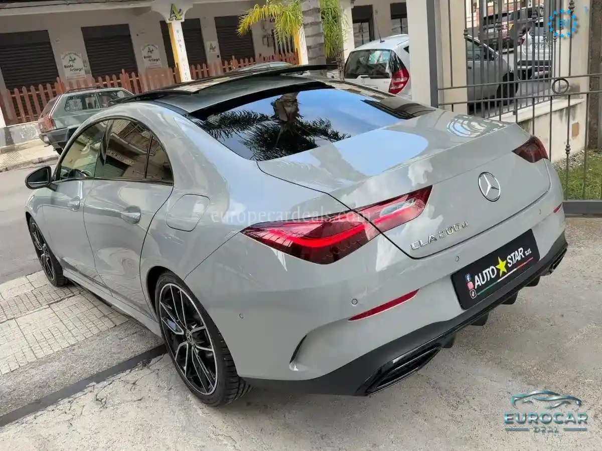 Mercedes-Benz CLA 200