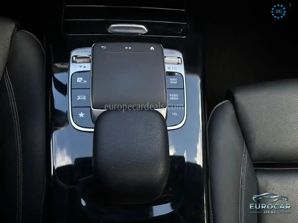 Mercedes-Benz A 220