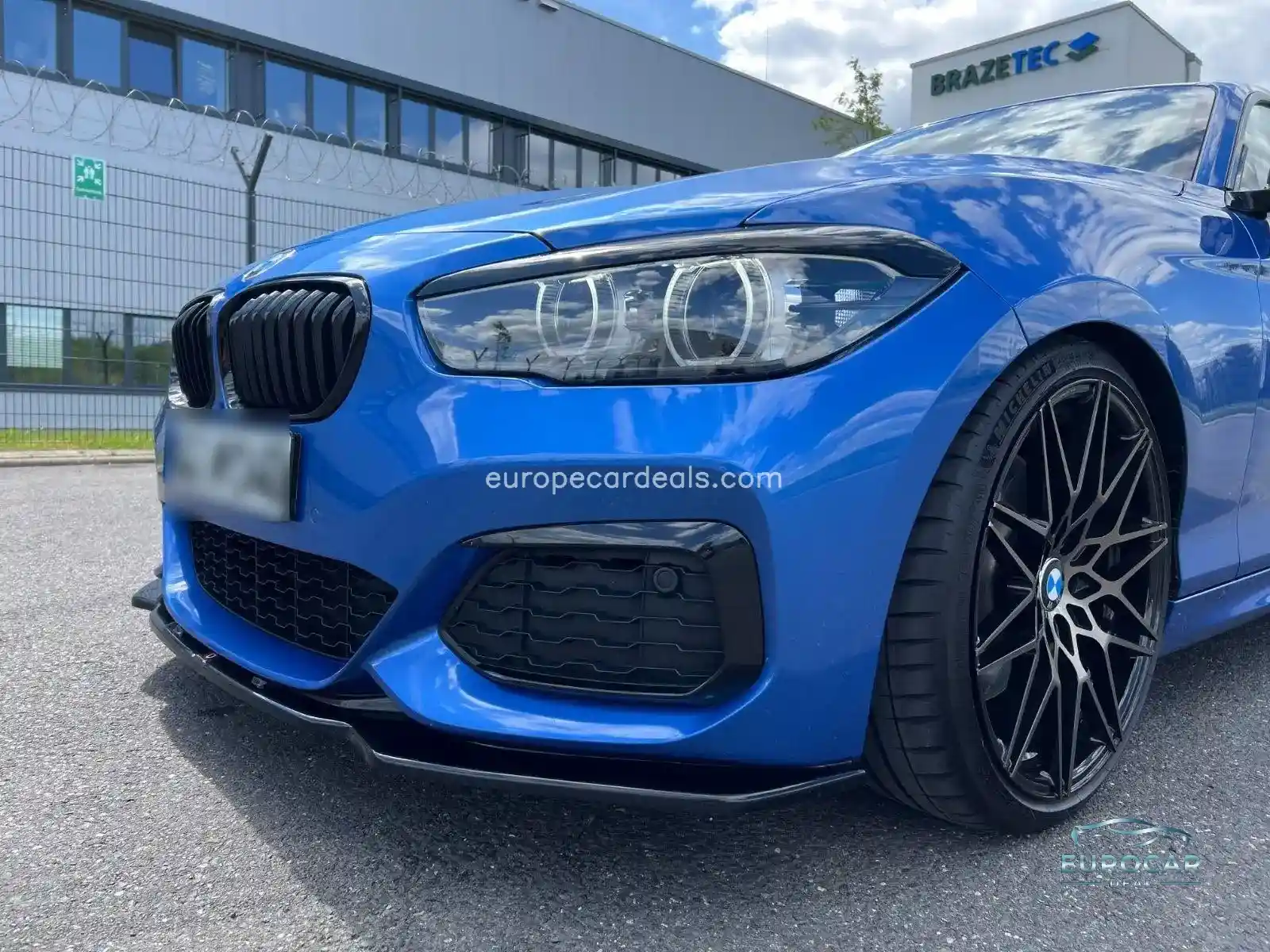BMW M140i