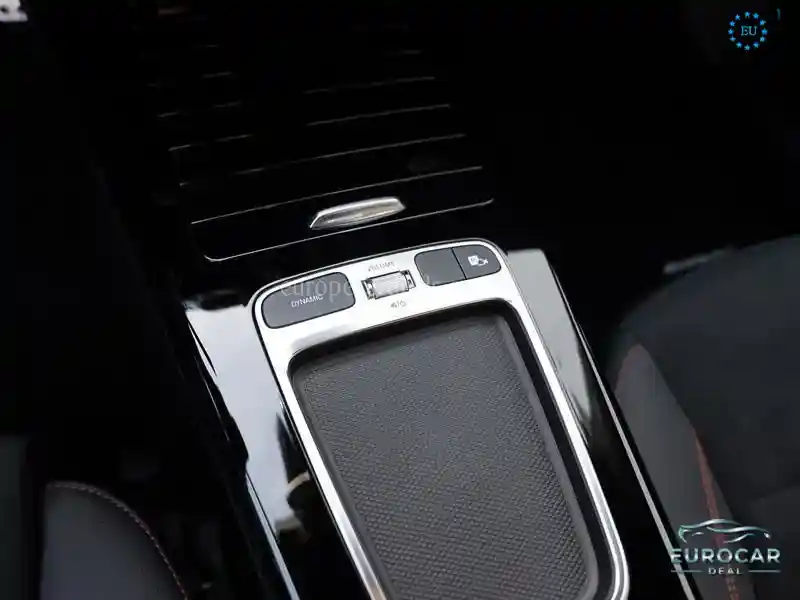 Mercedes-Benz A 220