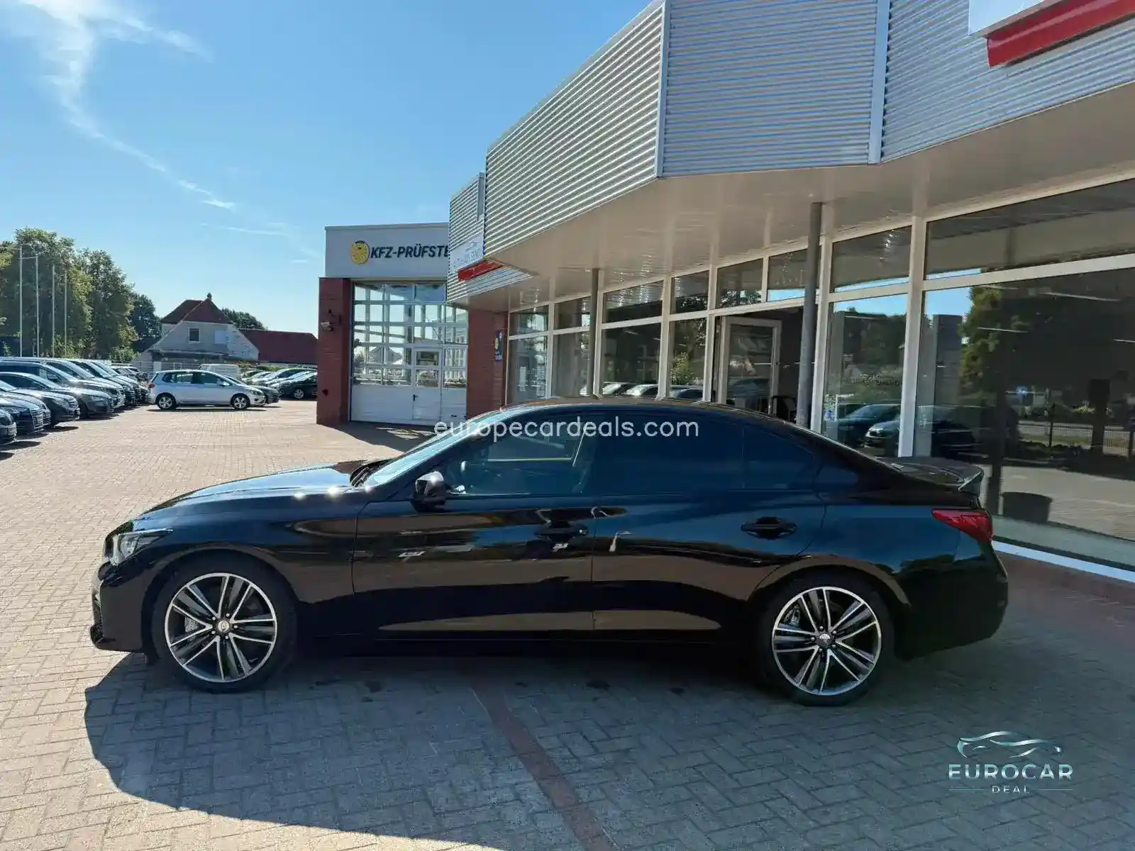 Infiniti Q50
