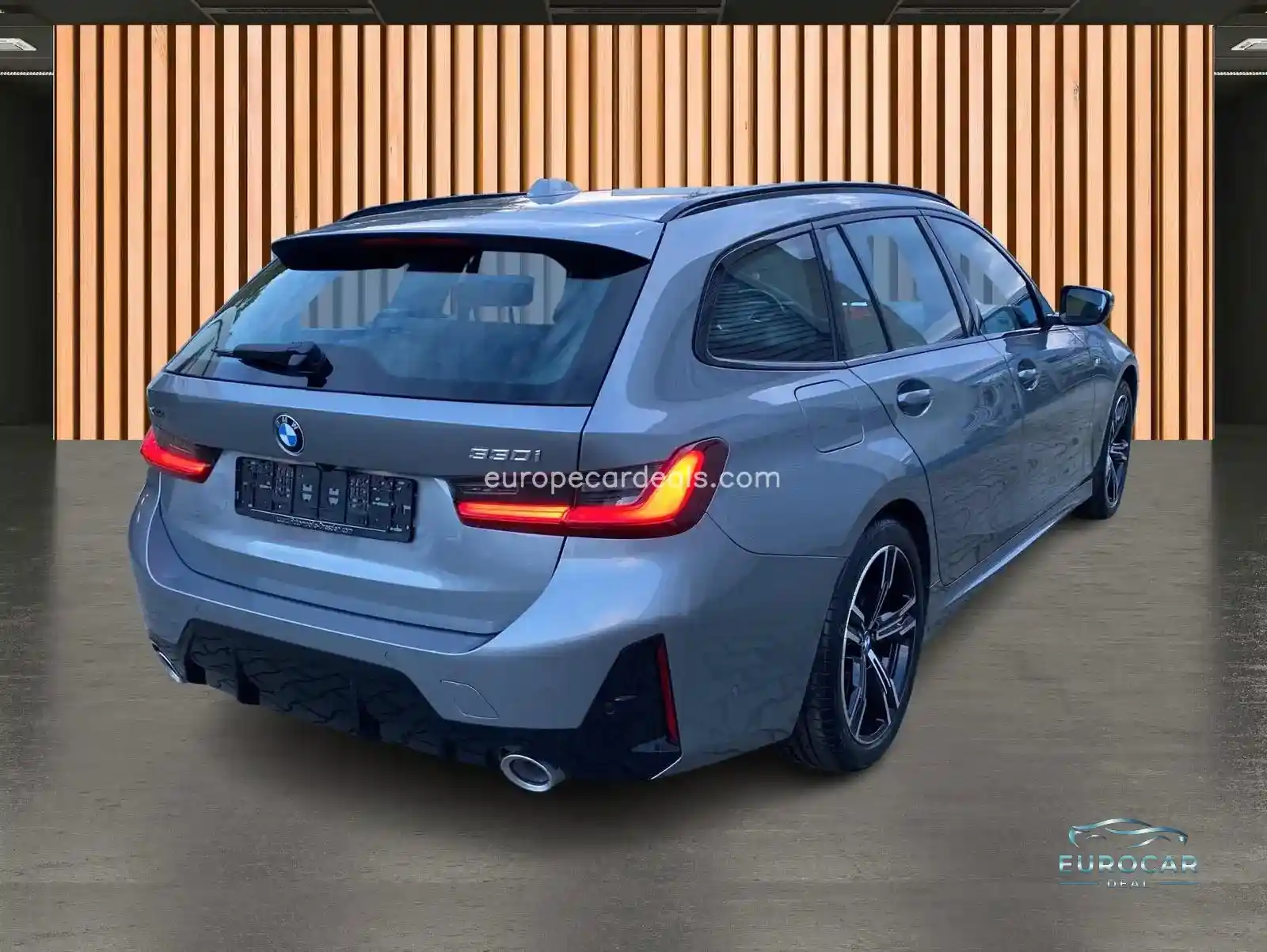 BMW 330