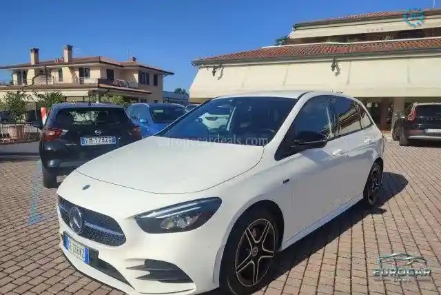 Mercedes-Benz B 250