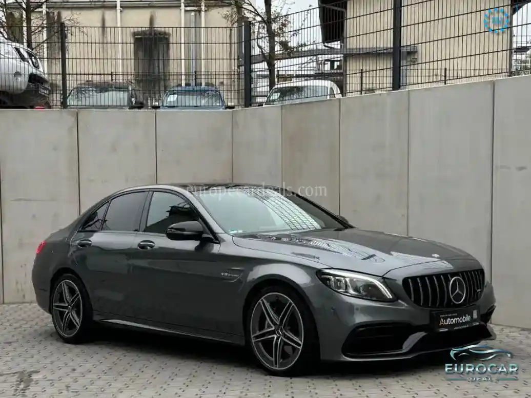 Mercedes-Benz C 63 AMG
