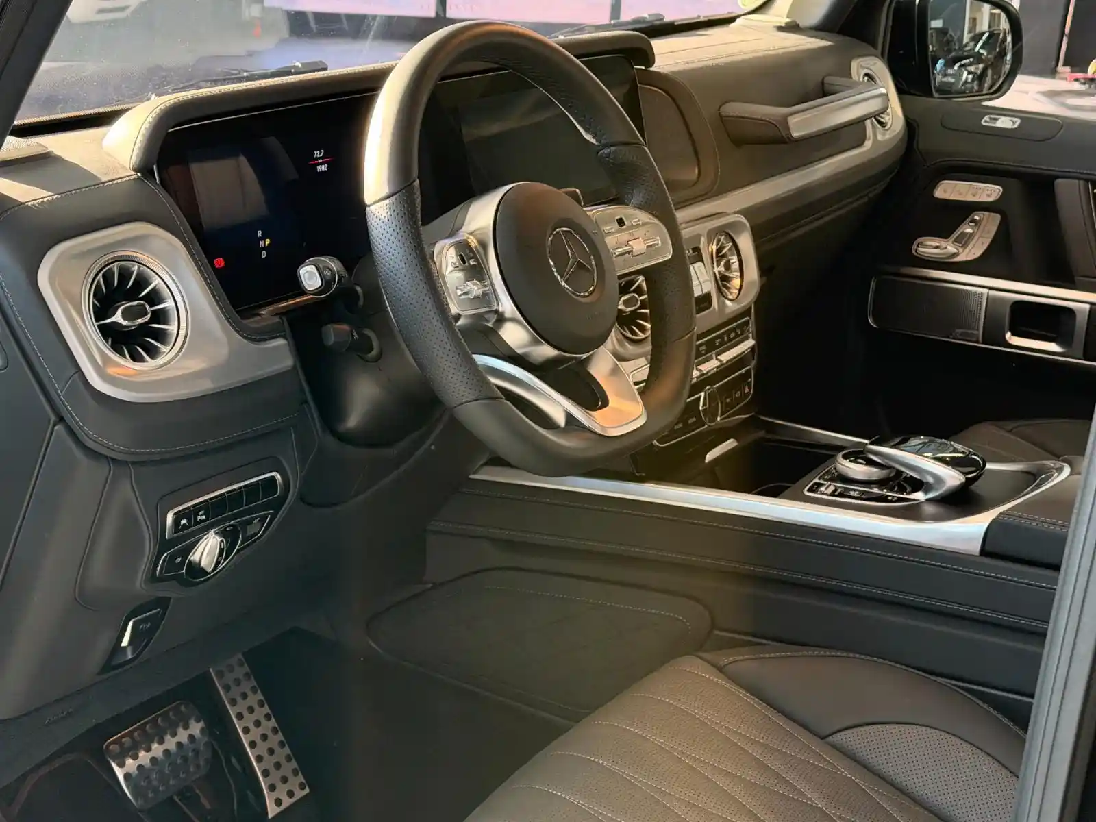 Mercedes-Benz G 500