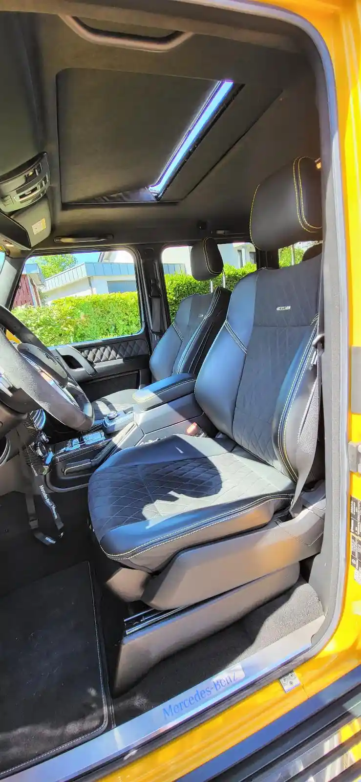 Mercedes-Benz G 500