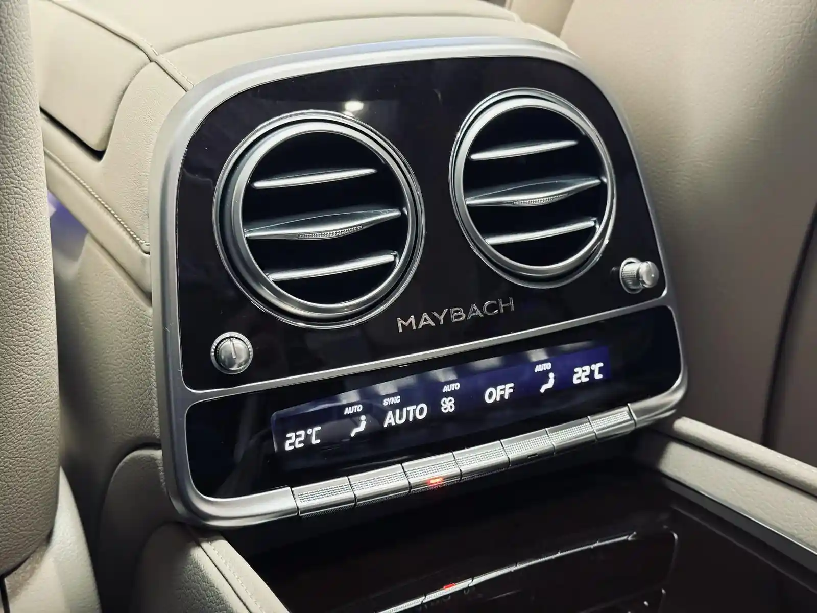 Mercedes-Benz S 560