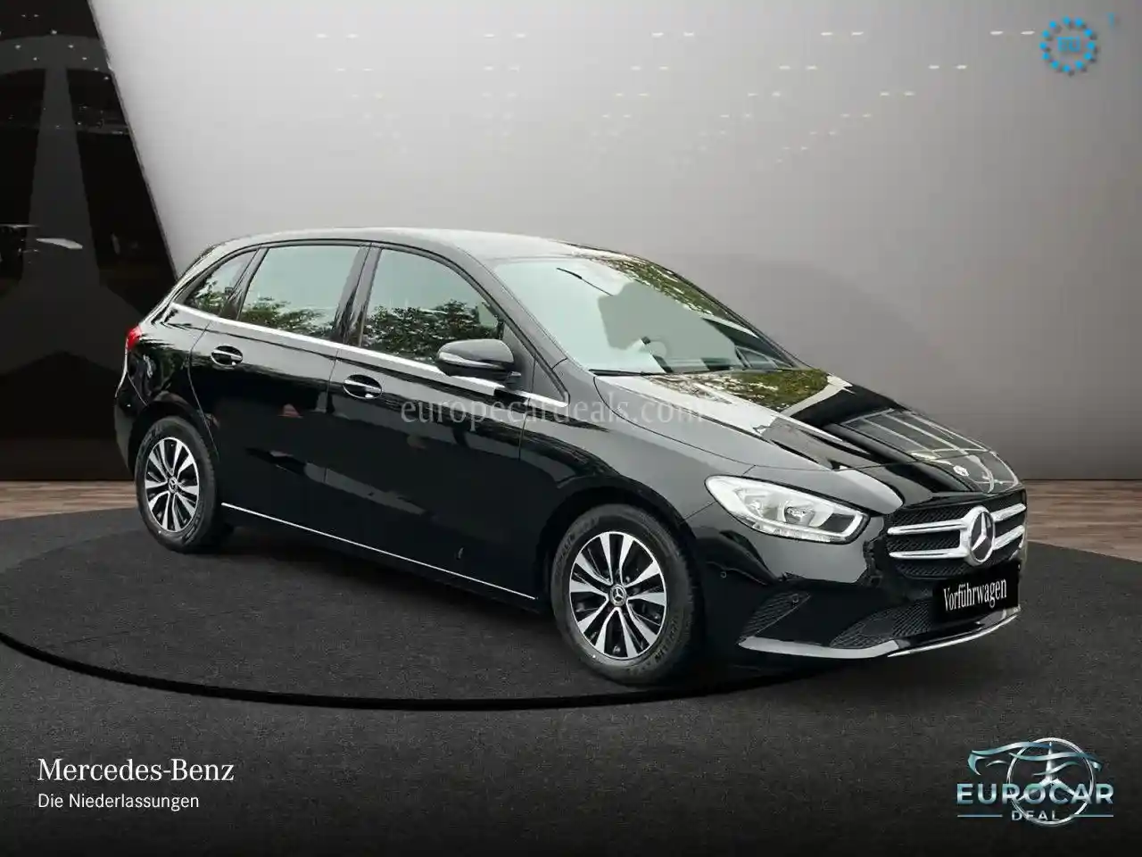 Mercedes-Benz B 180