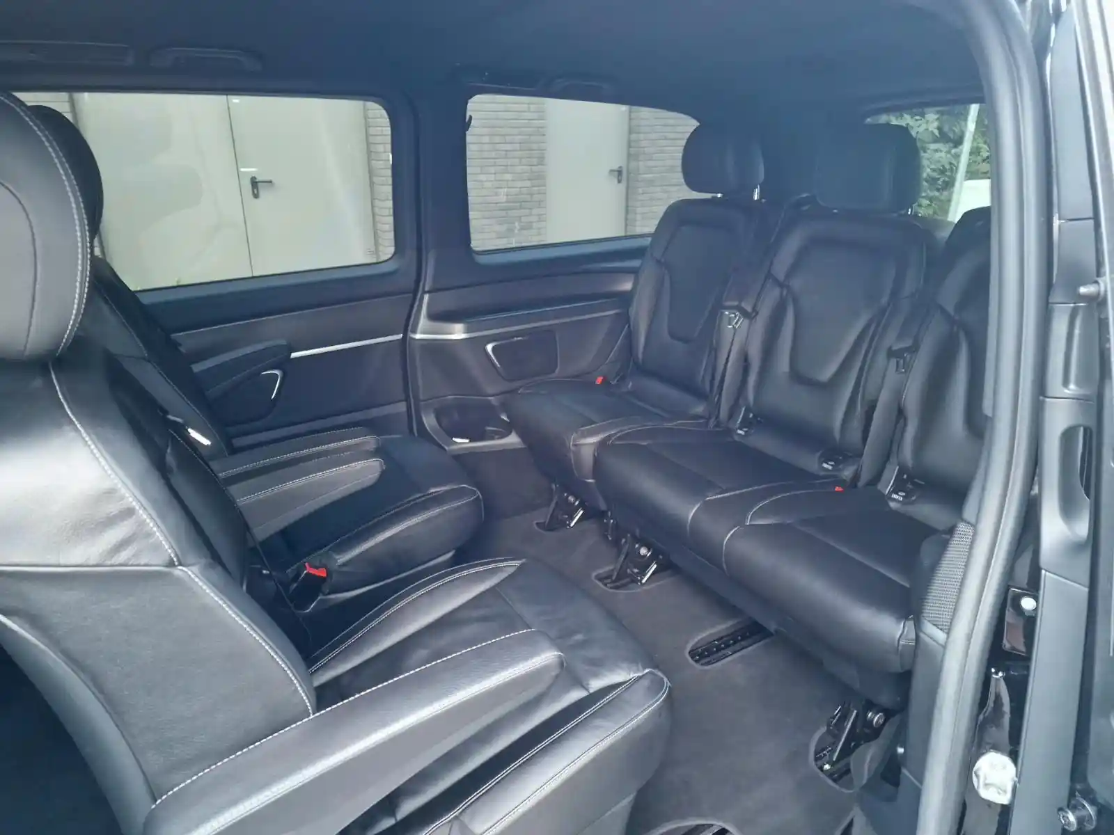 Mercedes-Benz V 250