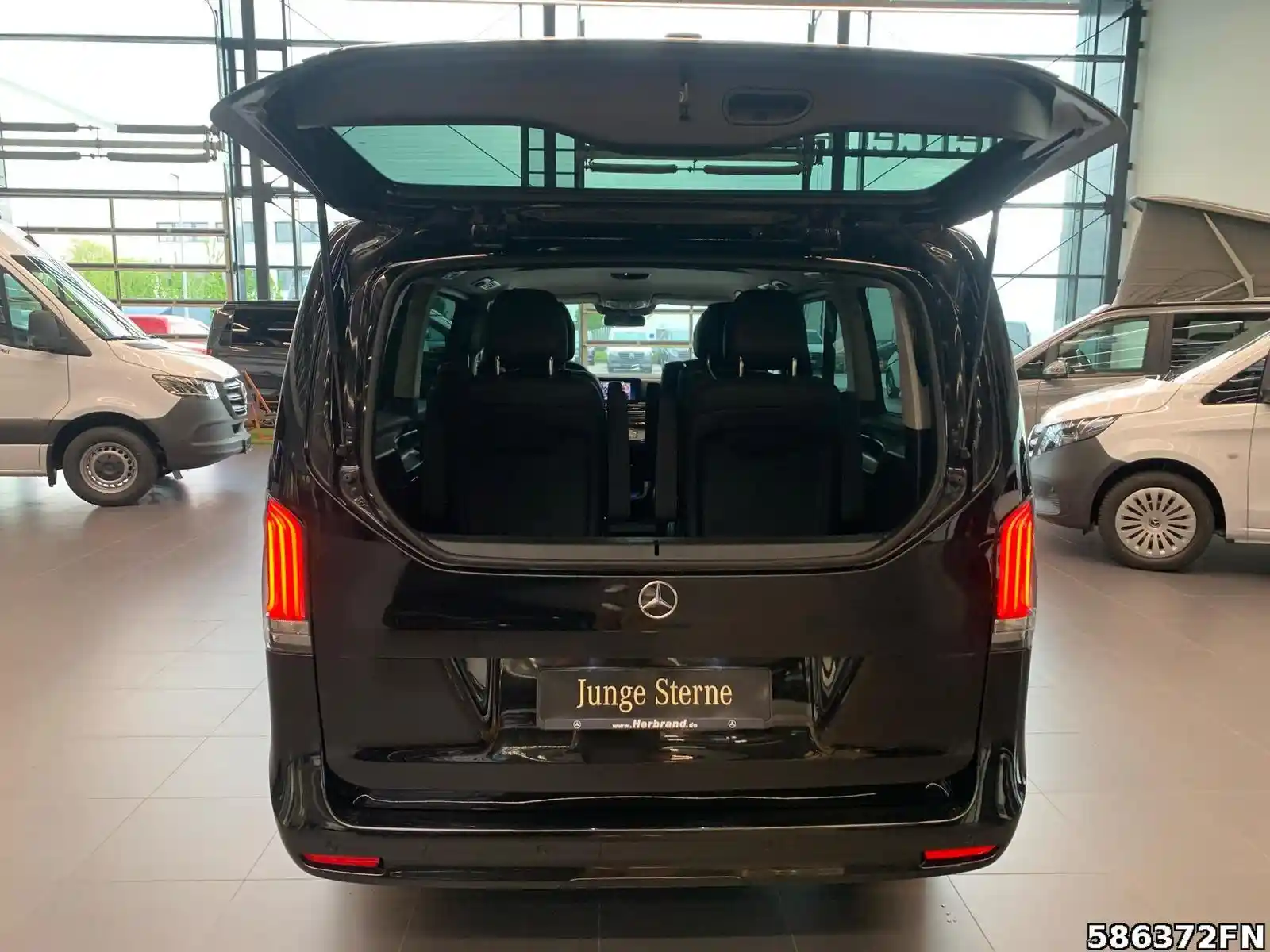 Mercedes-Benz V 250
