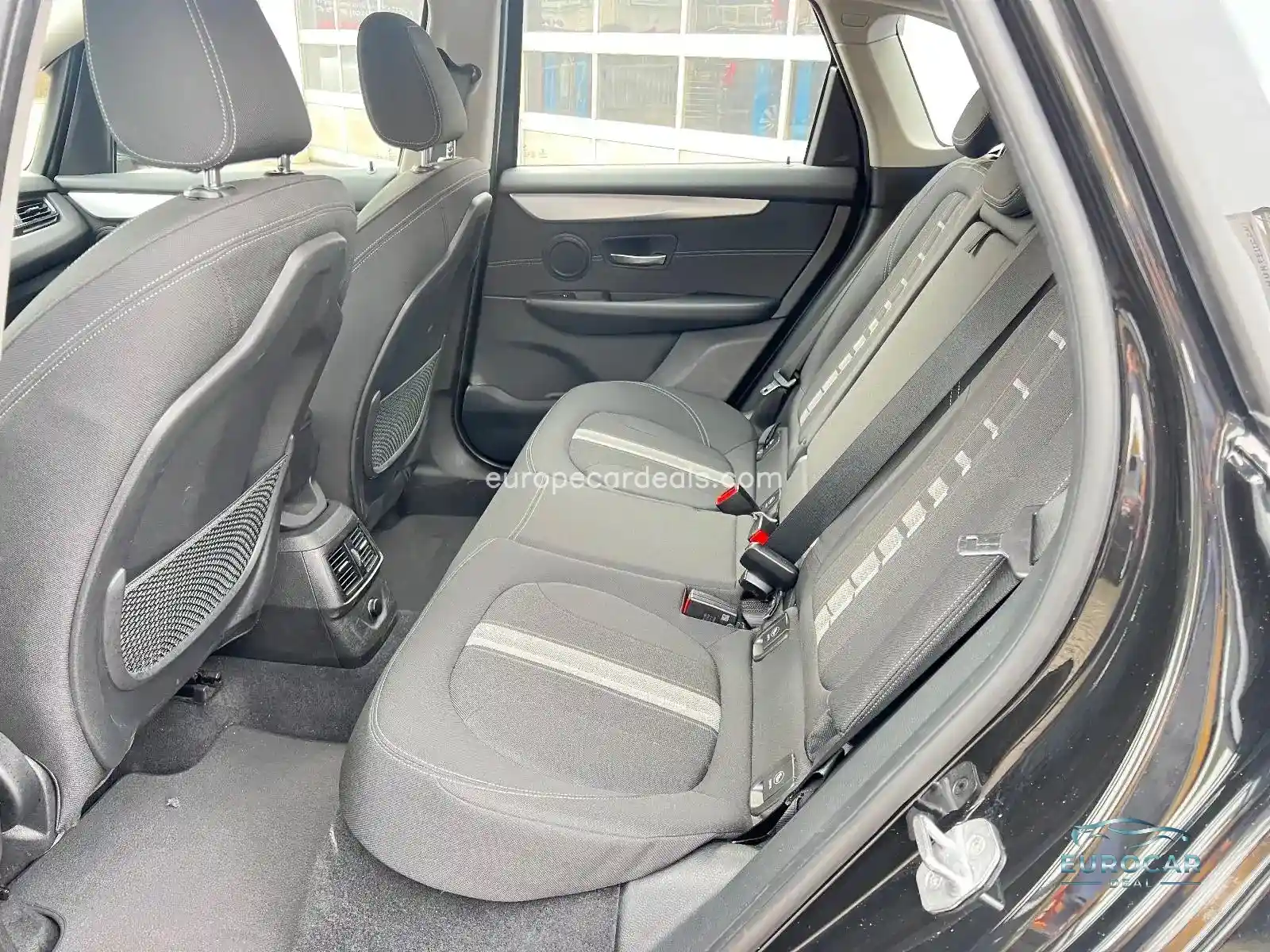 BMW 225