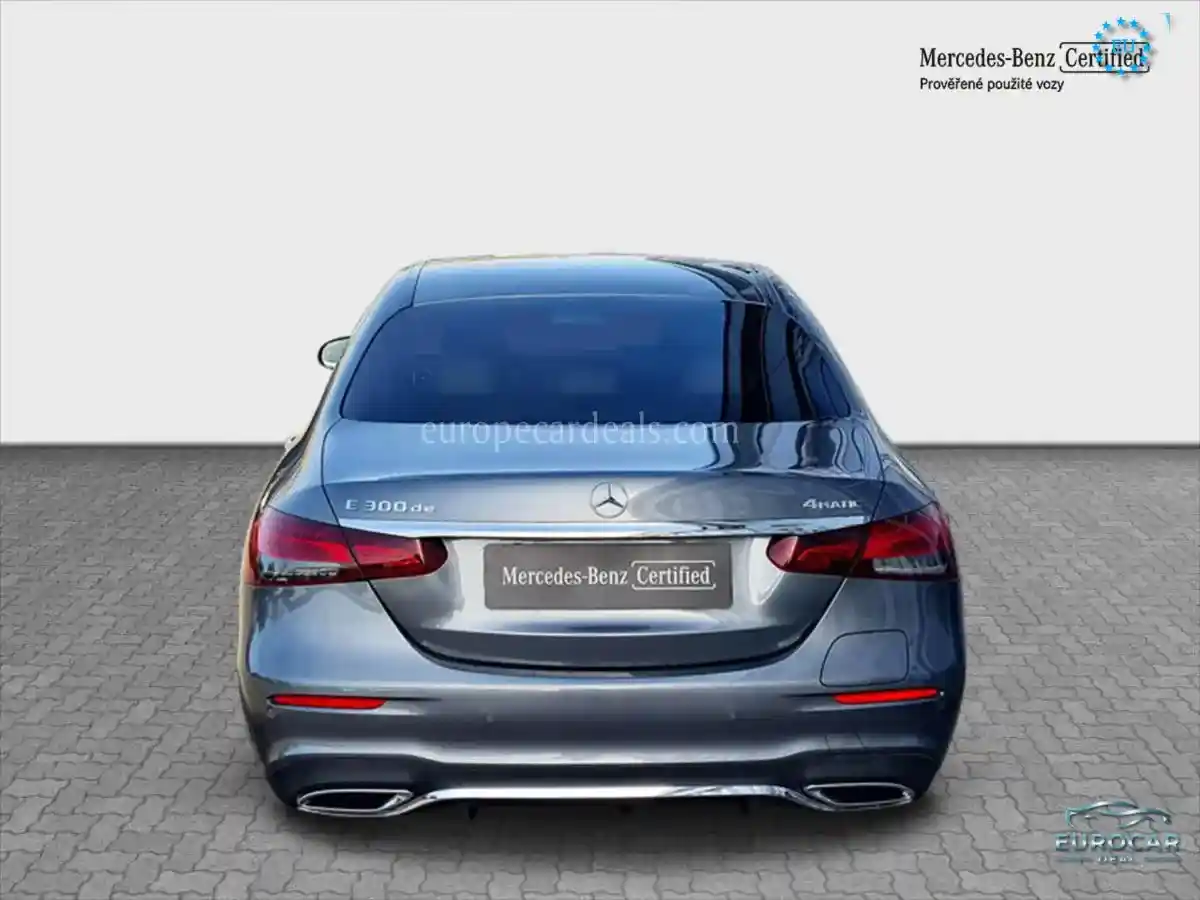 Mercedes-Benz E 300