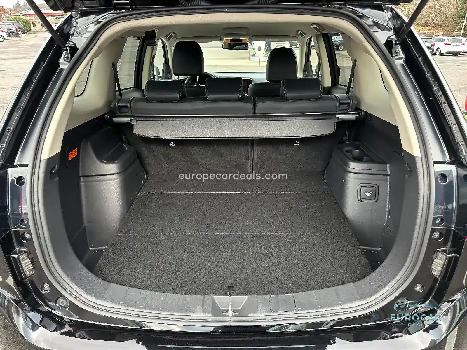 Mitsubishi Plug-in Hybrid Outlander