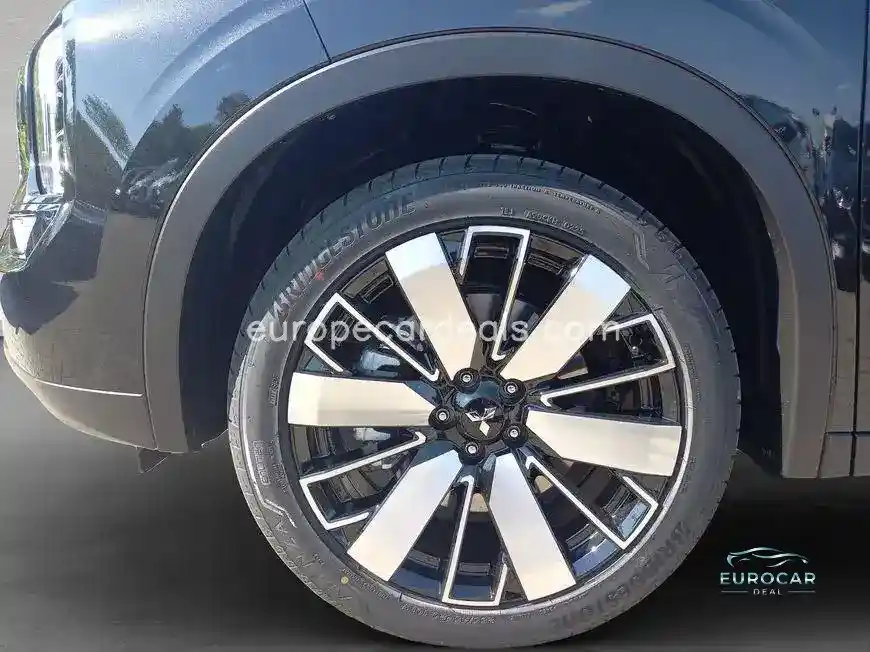 Mitsubishi Plug-in Hybrid Outlander